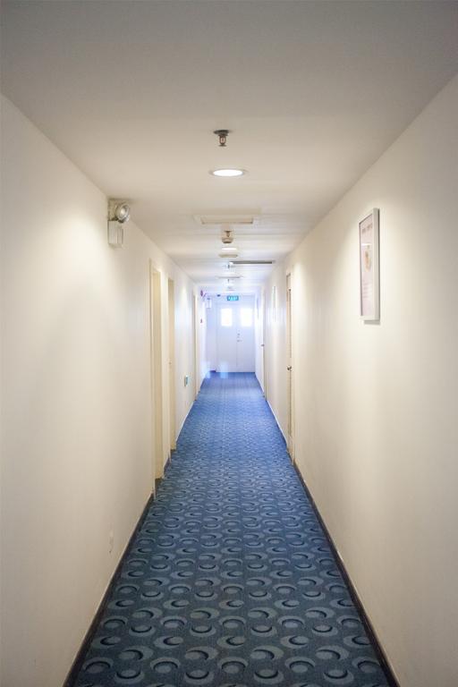 7Days Inn Shanghai Caobao Road Metro Station Room photo